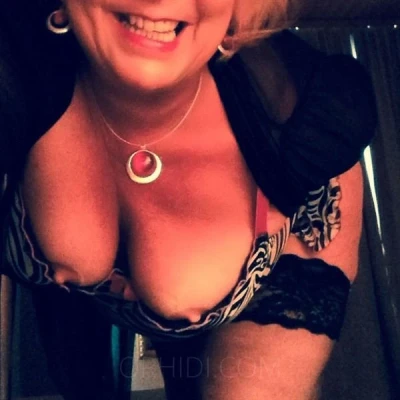 BRITTA DEUTSCHES PRACHTWEIB, Escort, Maintal