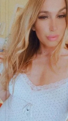 TS Jess - auch Domina Service! — 3 / 8