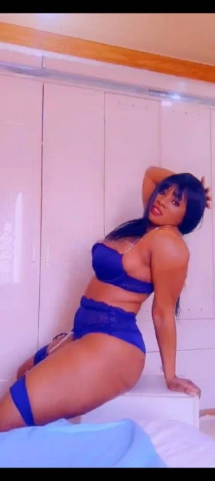 Bella — 6 / 12