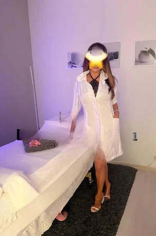 Neue Masseurin In Baar Zug — 2 / 4