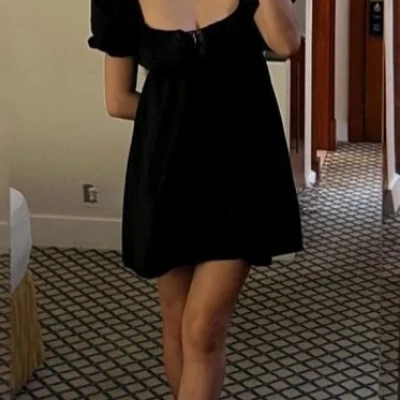 Betty, Escort, Paris