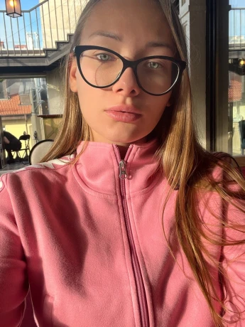 Кристина — 23 / 32