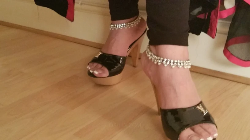 Pakistani-Shazna — 2 / 4