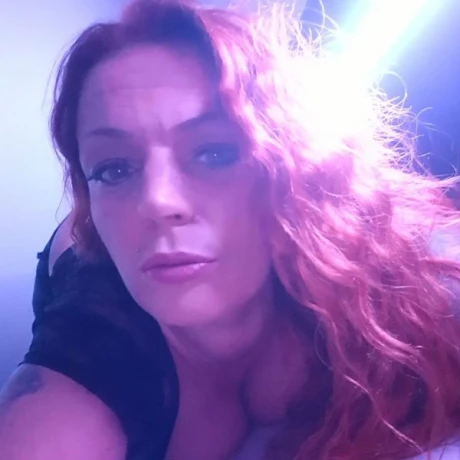 Deutsche Sexy Milf Laura — 1 / 24
