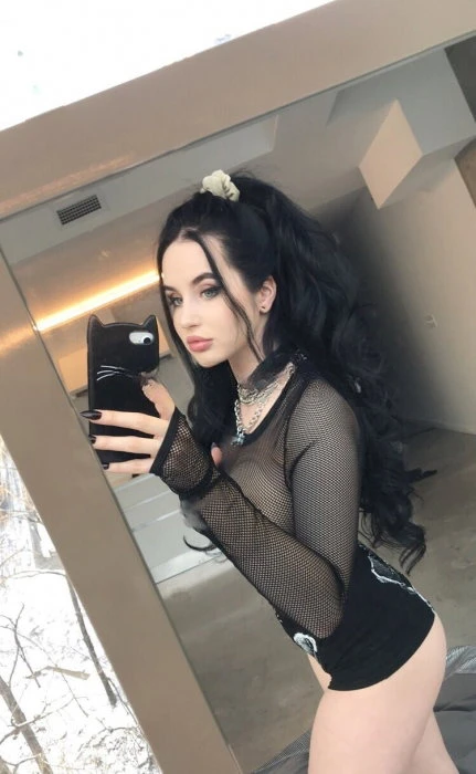 Luana, Escort, Liege
