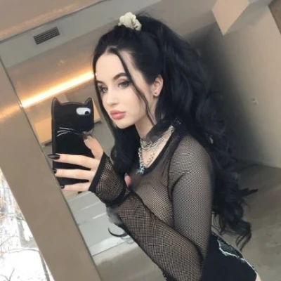 Luana, Escort, Liege