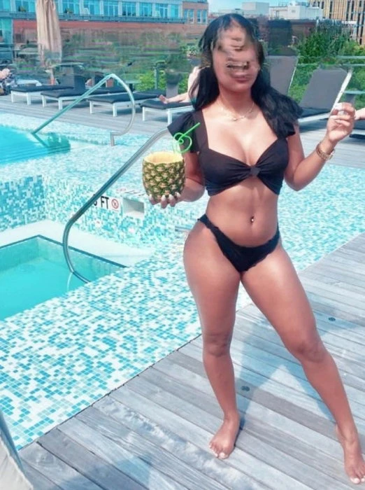 Bella — 3 / 6