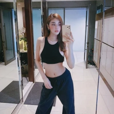Piya, Escort, Singapore