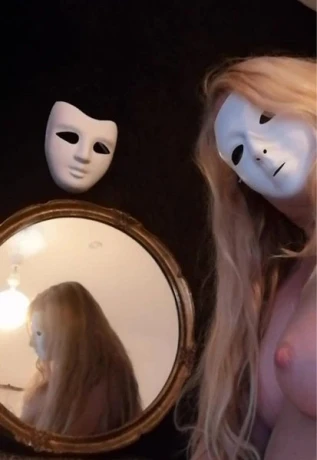 Neu Dana Deine Beruhrerin Tantrische Ol Ganzkorpermassagen — 8 / 24