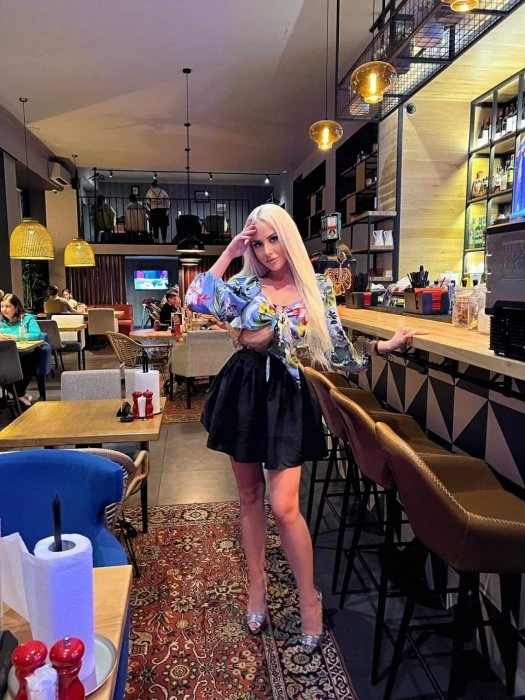 Eve — 5 / 7