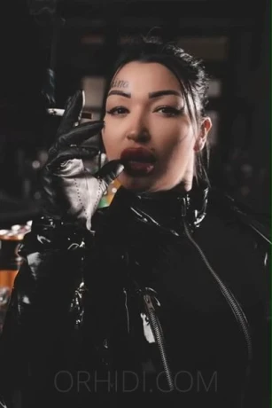 Domina Vicky — 9 / 24