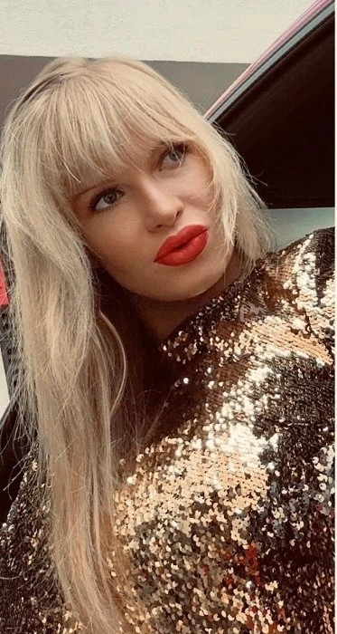 Yulia — 9 / 12
