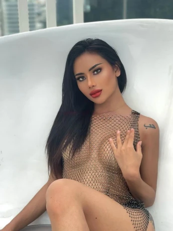 Hannah Lexi — 9 / 12