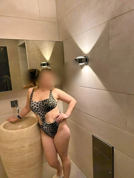 Samira111 — 2 / 5