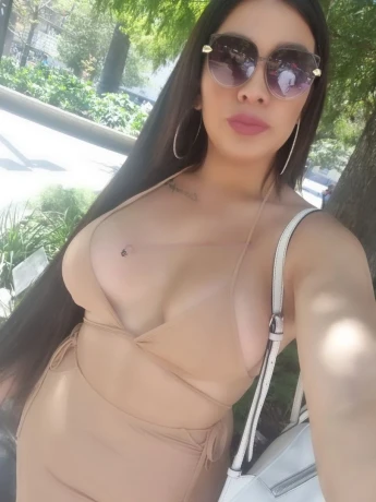 Amelia Bermudez — 5 / 12