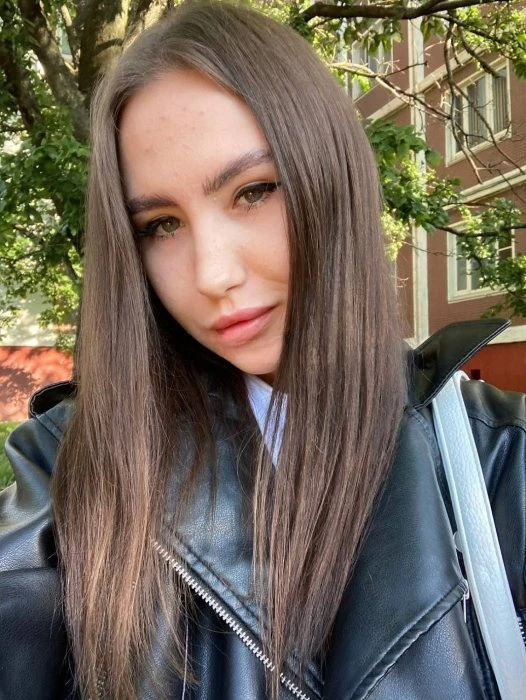 Karina — 7 / 12