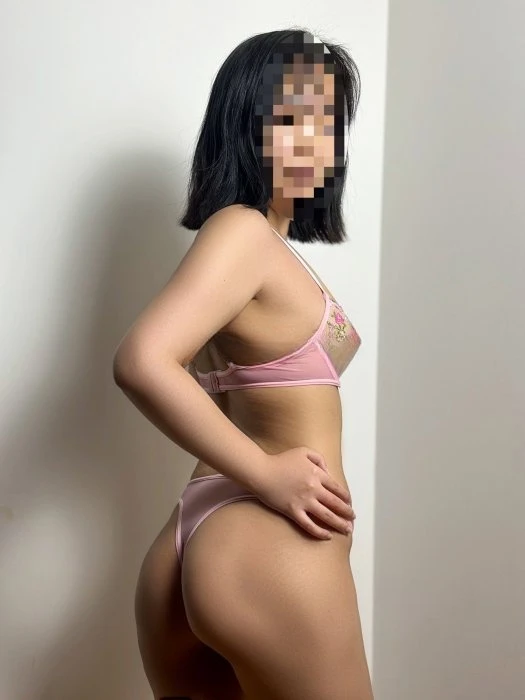 Kim — 2 / 4