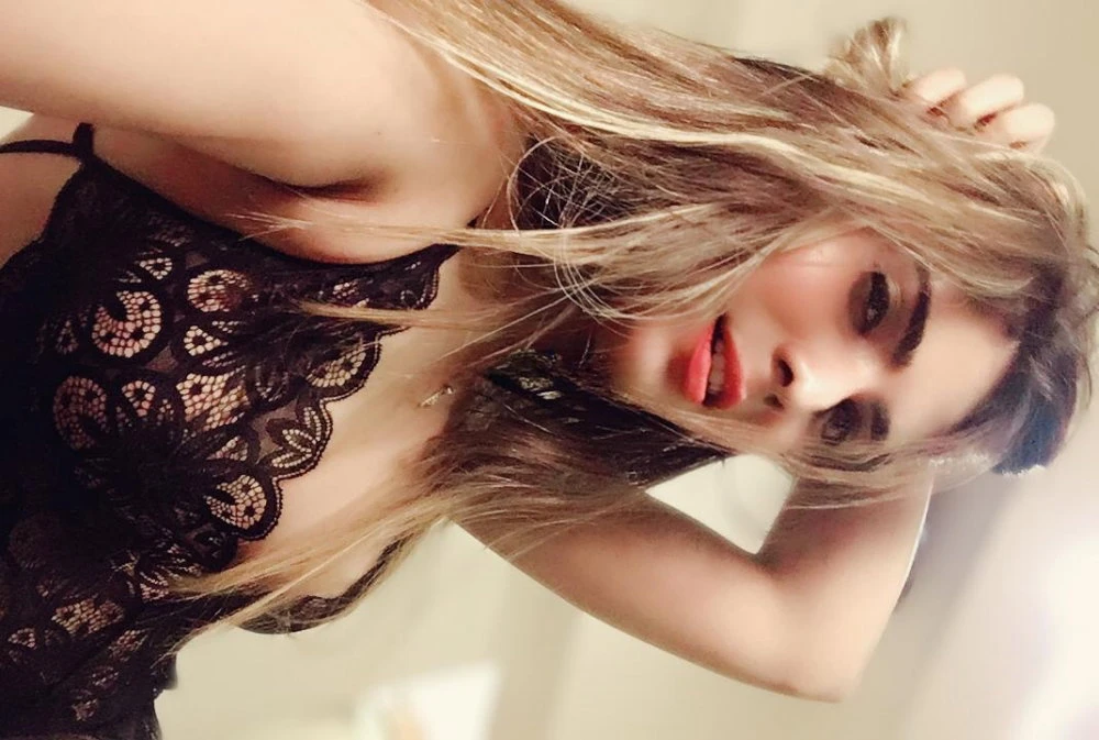 Raveena Indian — 2 / 3