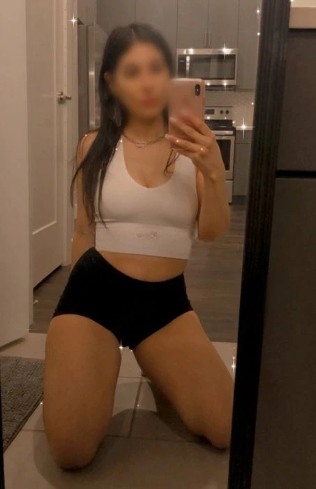 Alina, Escort, Ciudad Coahuila (Kilometro Cincuenta y Siete)