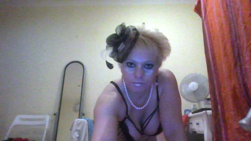 Natalie24 — 7 / 33