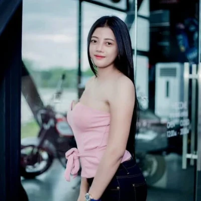 Nana, Escort, George Town