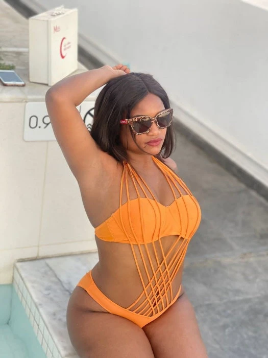 Candace — 3 / 5