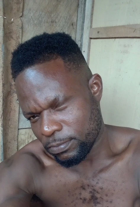 Chris Penu, Escort, Accra