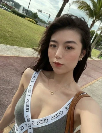 Lucy mit AV — 2 / 3