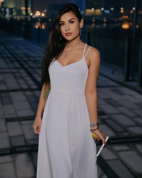 Jasmin, Escort, Paris