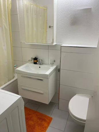 Winterthur Toess Top Zimmer Diskret Habitacion De Alquiler Diskreta — 2 / 3