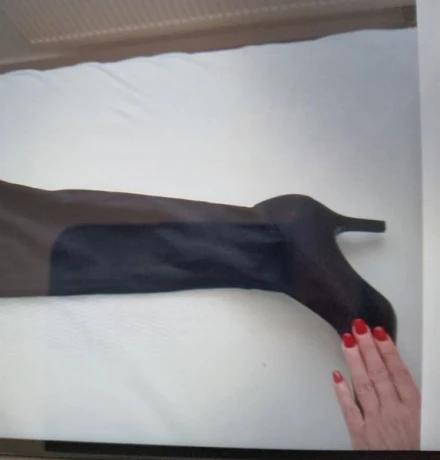 Deutsche Milf Annett Nur Fur Kurze Zeit — 11 / 13