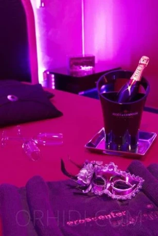 eroscenter PLATIN — 8 / 9