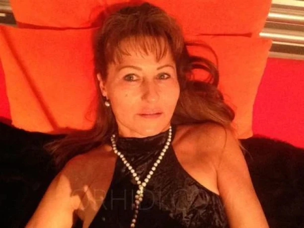 Lady Corinna- — 12 / 17