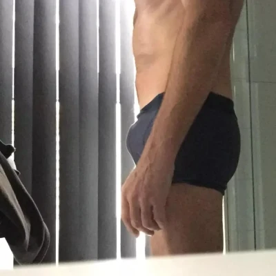 Leuk Contact, Escort, Geel