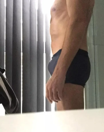 Leuk Contact — 1 / 3