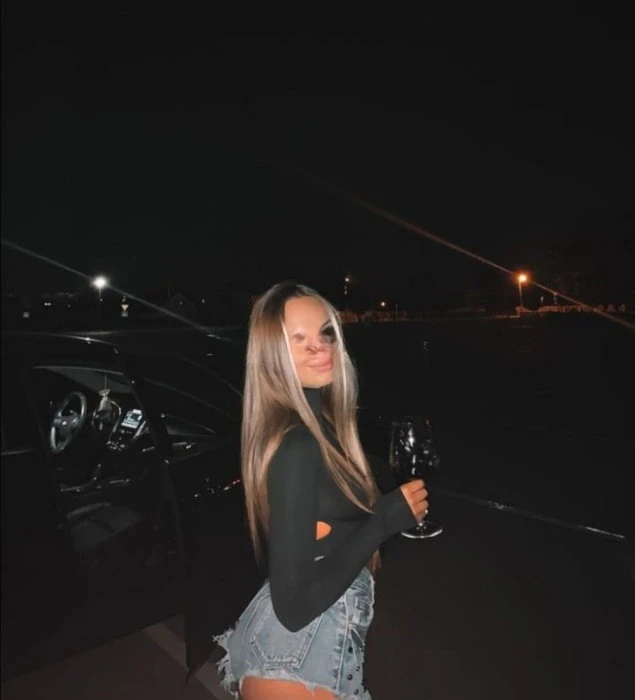 Lara, Escort, Bolzano