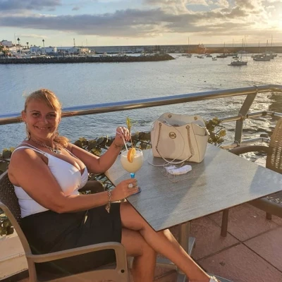 Melodie Erotische Masszorin, Escort, Munich