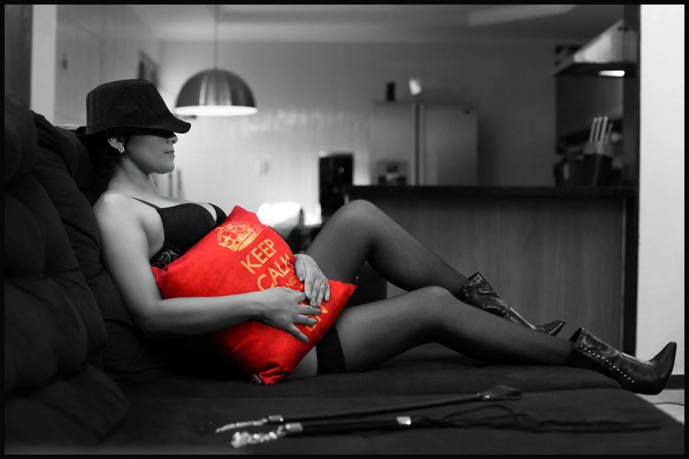 Ladyred — 7 / 9
