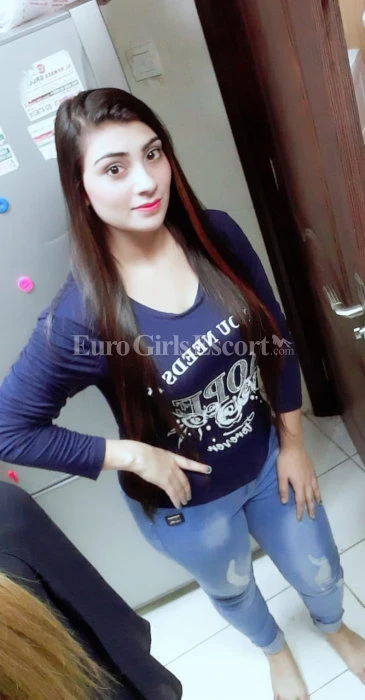 Rani Singh — 3 / 4