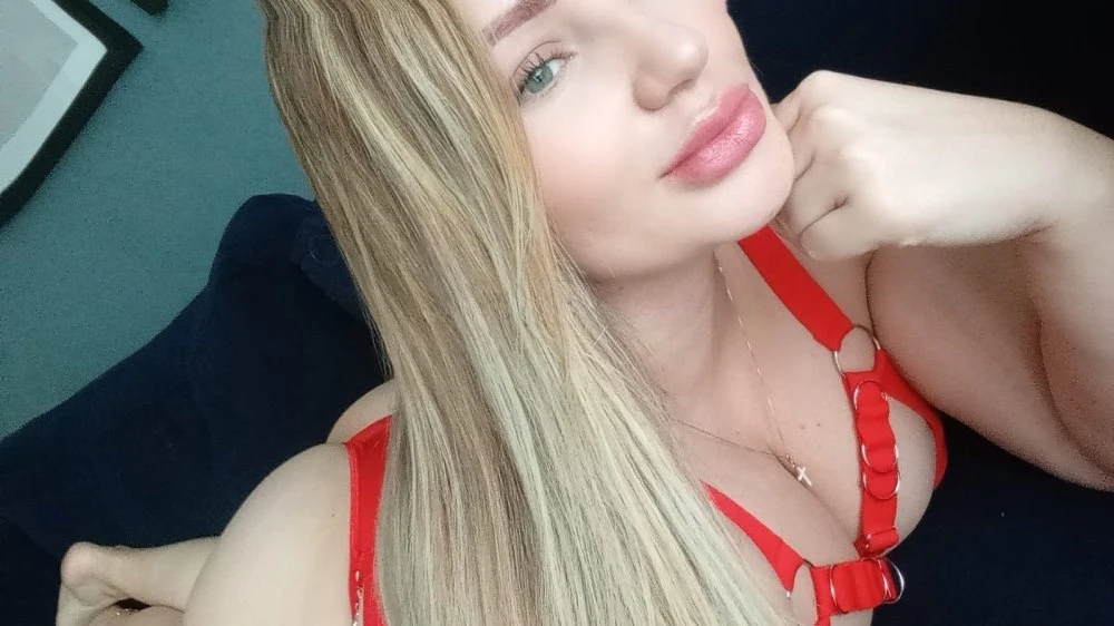 Zoe — 2 / 5