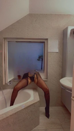 Heisse Sexy Renata Fuer Besuche Partys Und Escort — 3 / 5