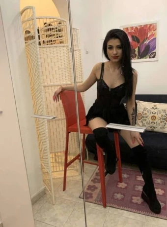 Aleksa Ganz Neu Bei Dir — 2 / 5