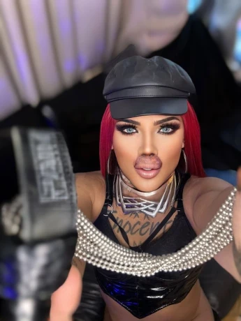 Etneconi Prada — 7 / 12