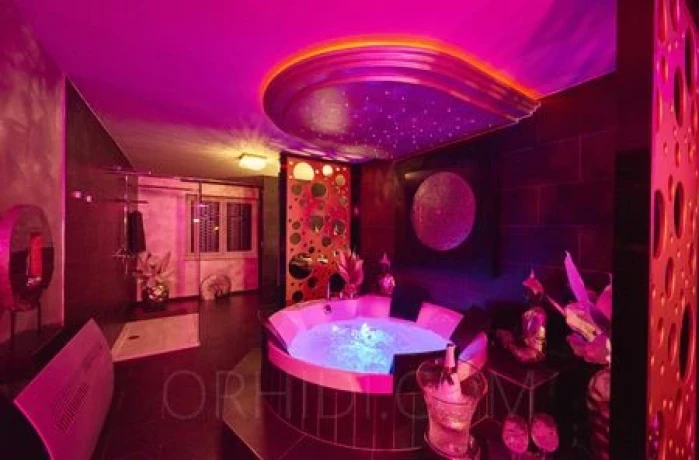 eroscenter PLATIN — 6 / 9