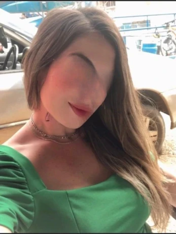 Jhenifer Kelly — 4 / 5