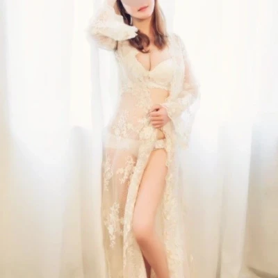 Amika, Escort, Munich