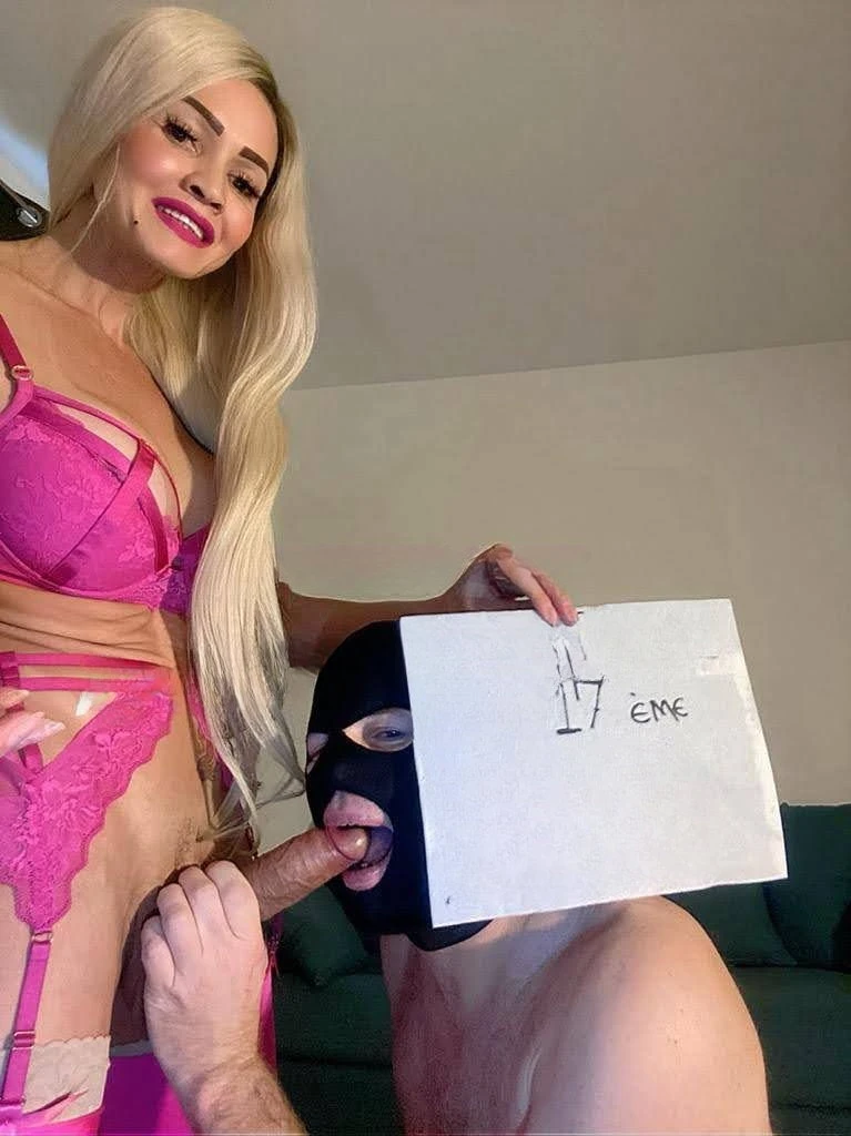 Aline Lopez, Escort, Paris