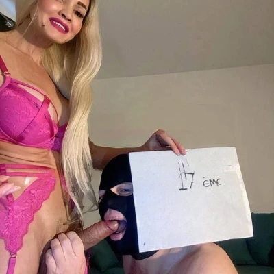 Aline Lopez, Escort, Paris