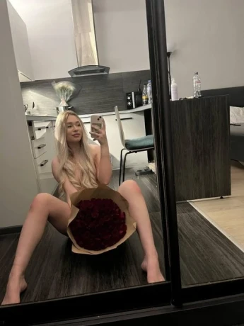 Kimberly — 1 / 5