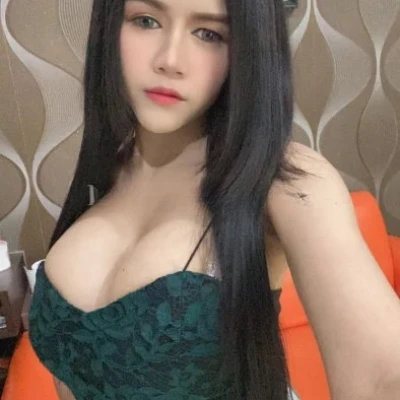 Riza, Escort, Muscat